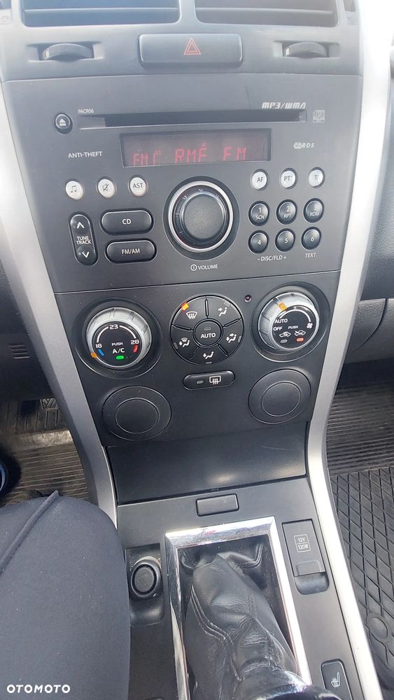 Suzuki Grand Vitara 1.6 - 14