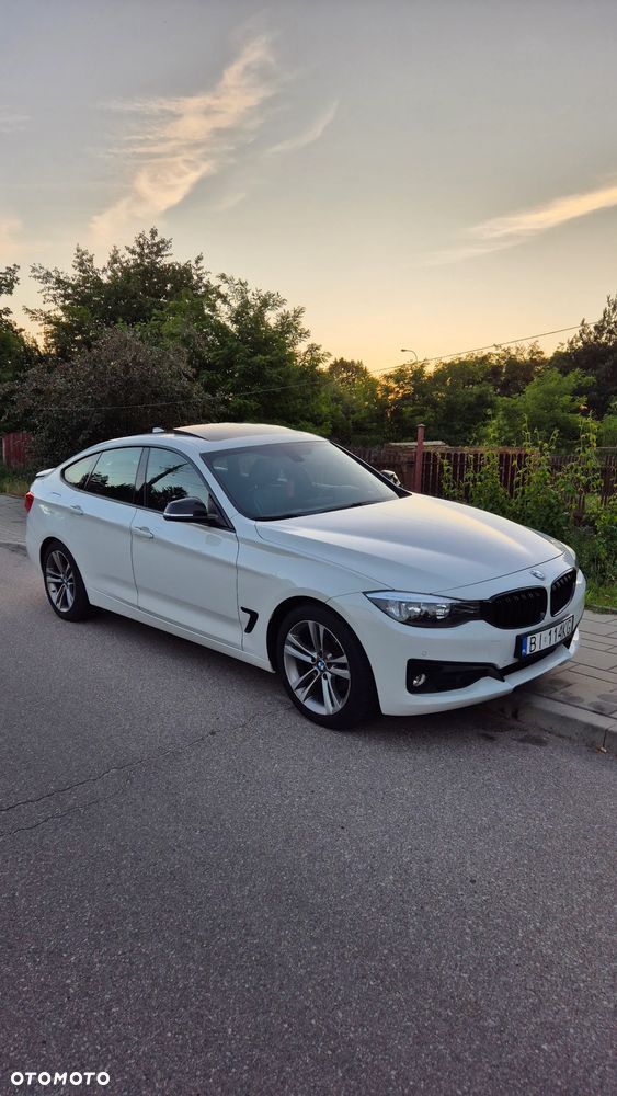 BMW 3GT 328i GT Sport Line - 23