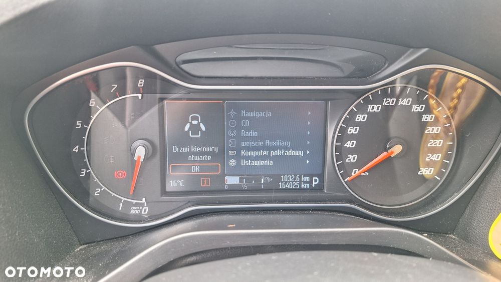 Ford S-Max - 8