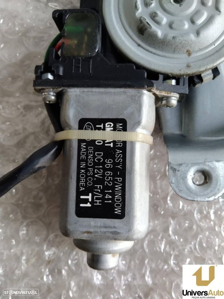 ELEVADOR DE VIDRO FRONTAL ESQUERDO CHEVROLET AVEO / KALOS SEDAN 2007 -96652141 - 1