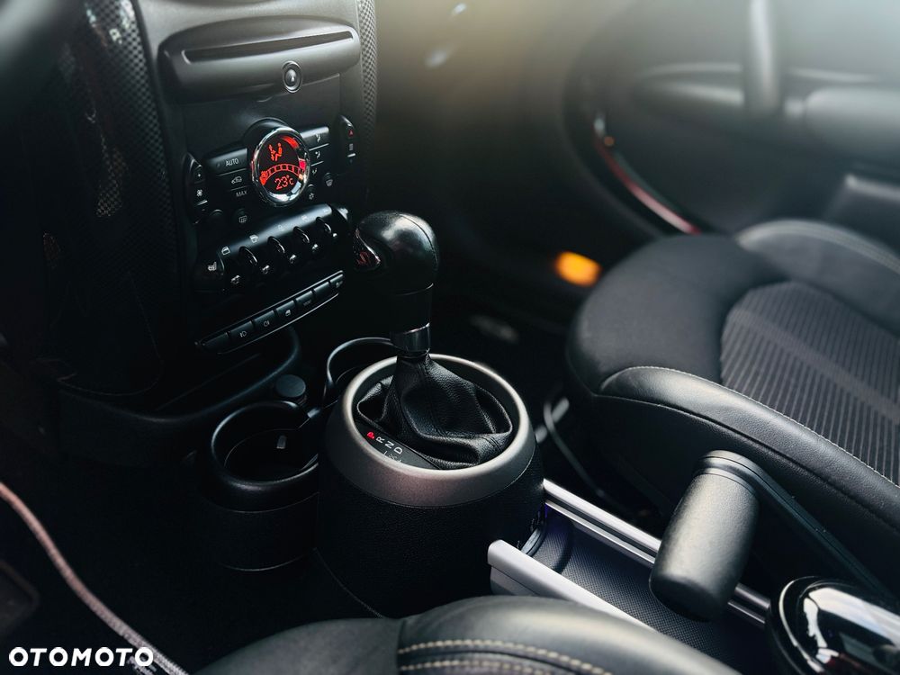 MINI Countryman Cooper SD All4 - 18