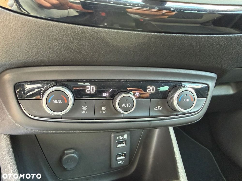 Opel Crossland X - 24