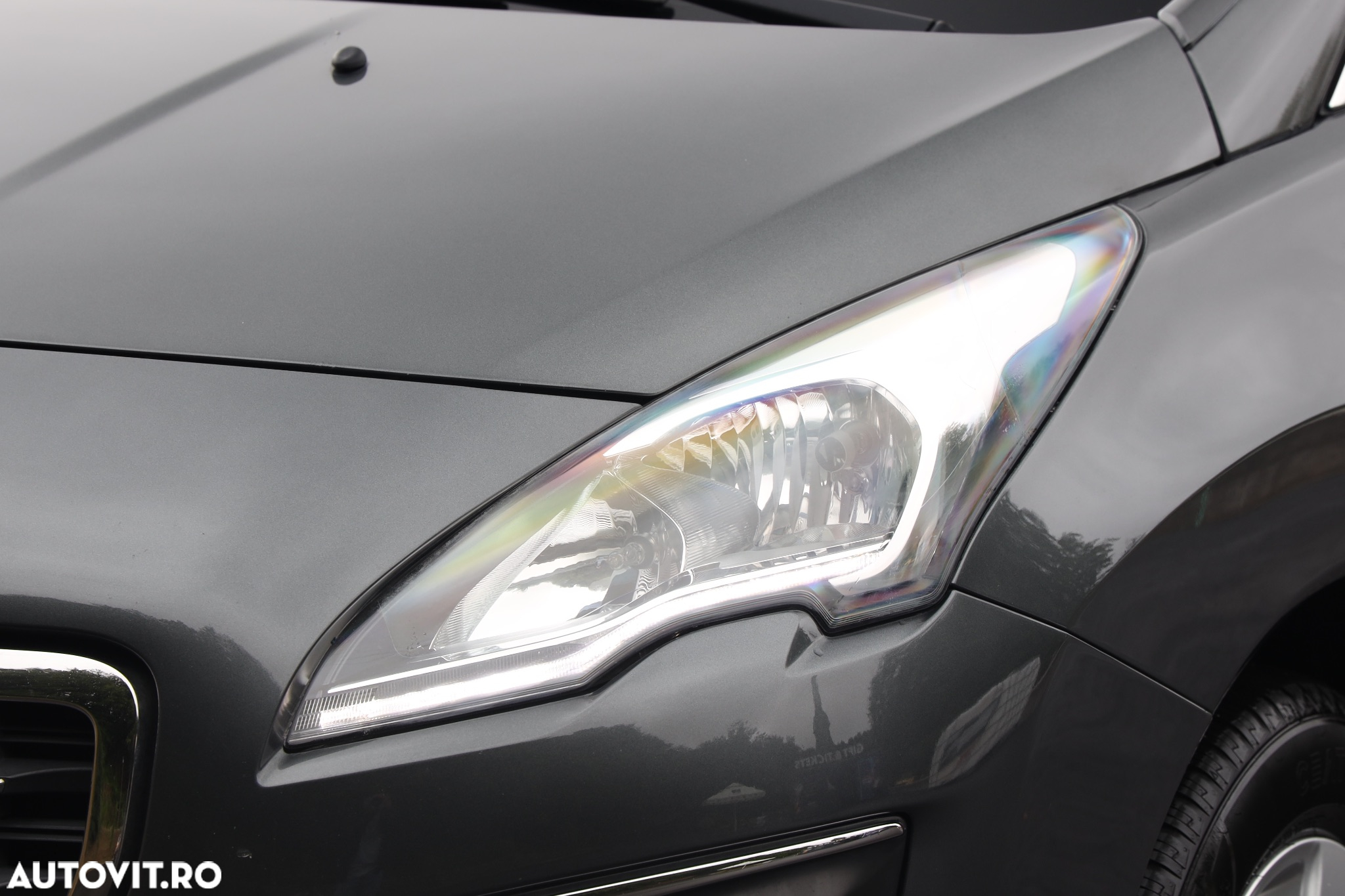 Peugeot 3008 HYbrid4 2.0 HDI FAP ETG + Electric - 28