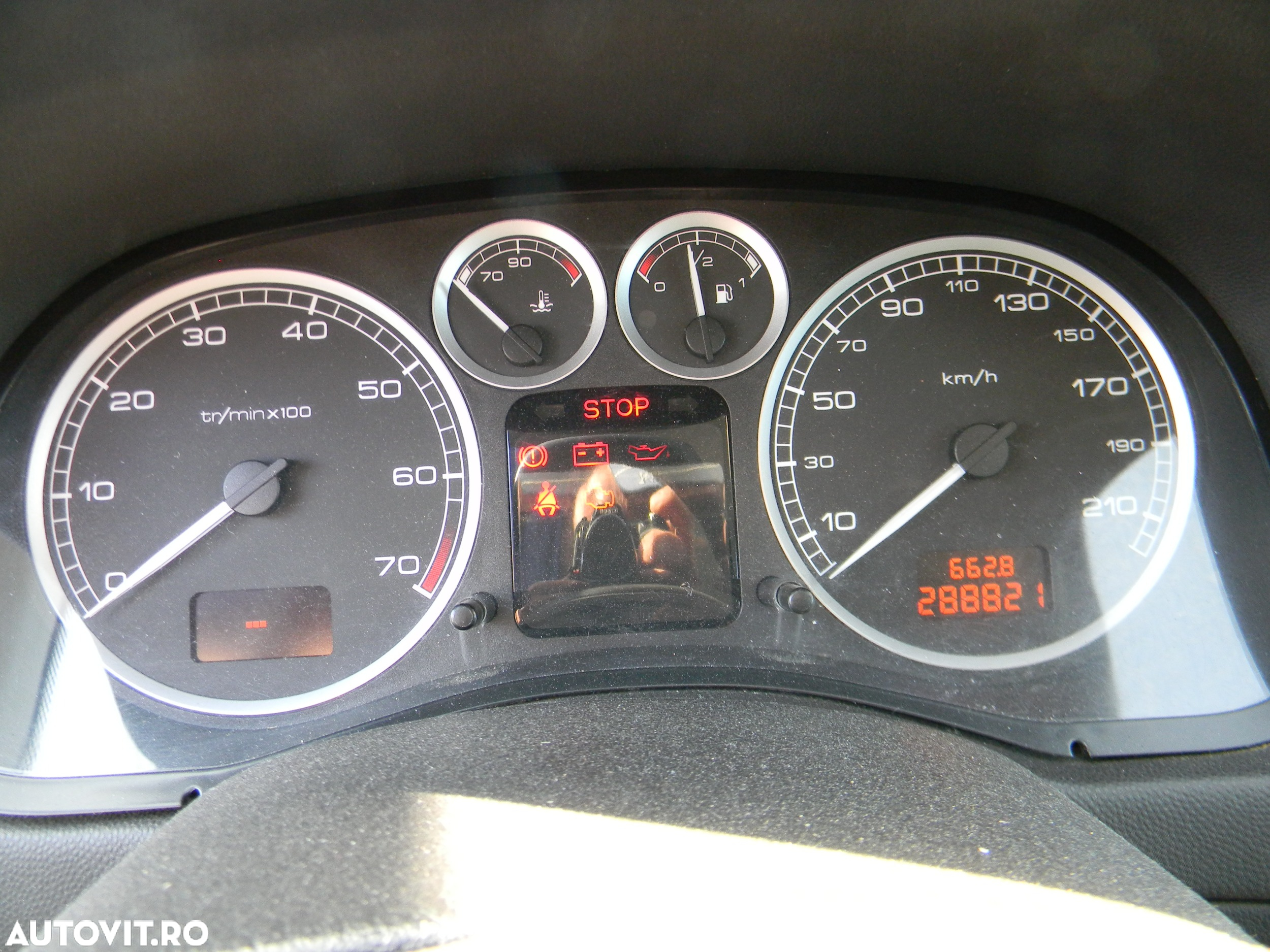 Dezmembrari  Peugeot 307  2000  > 0000 2.0 Benzina - 12