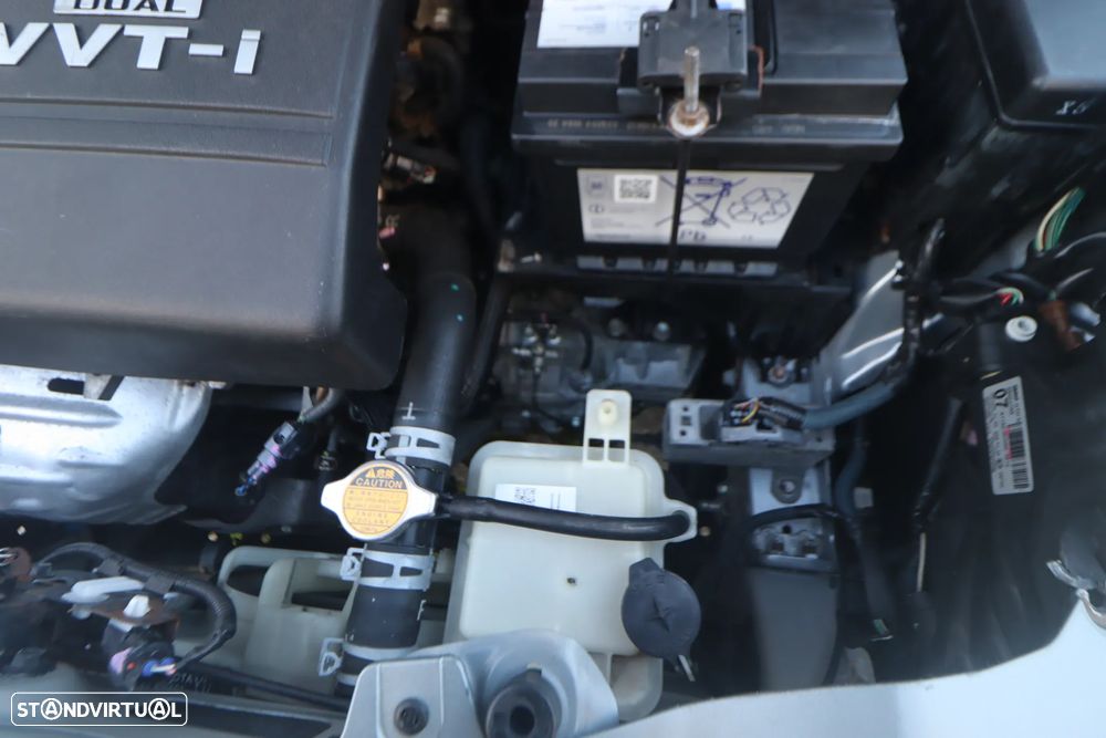 Toyota Yaris 1.3 VVT-i Sol High Pack VSC+TRC - 58