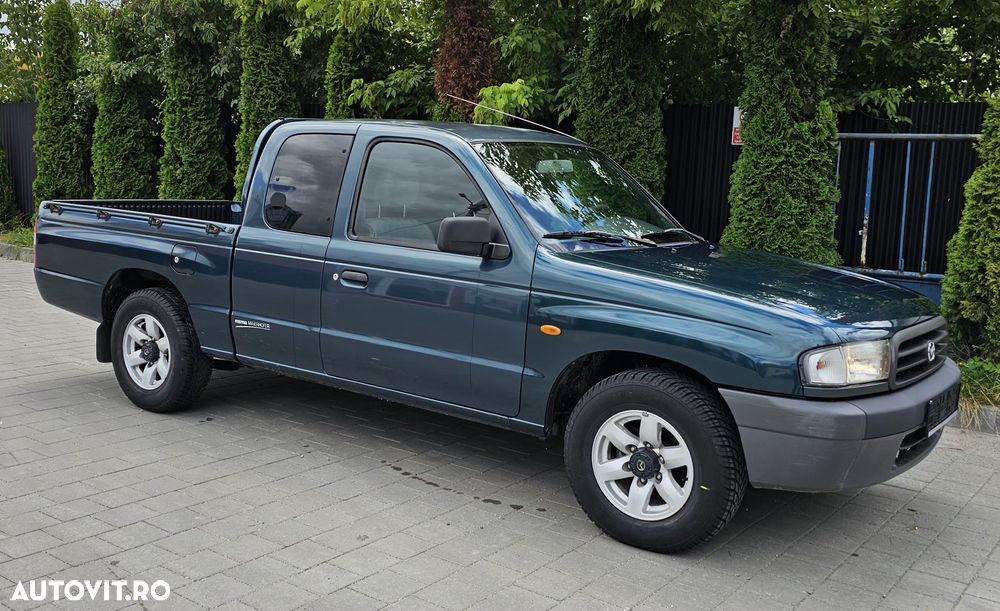 Mazda B-Series 2000 photo 2