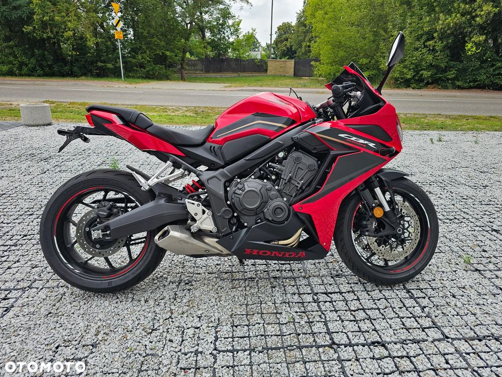 Honda CBR - 13