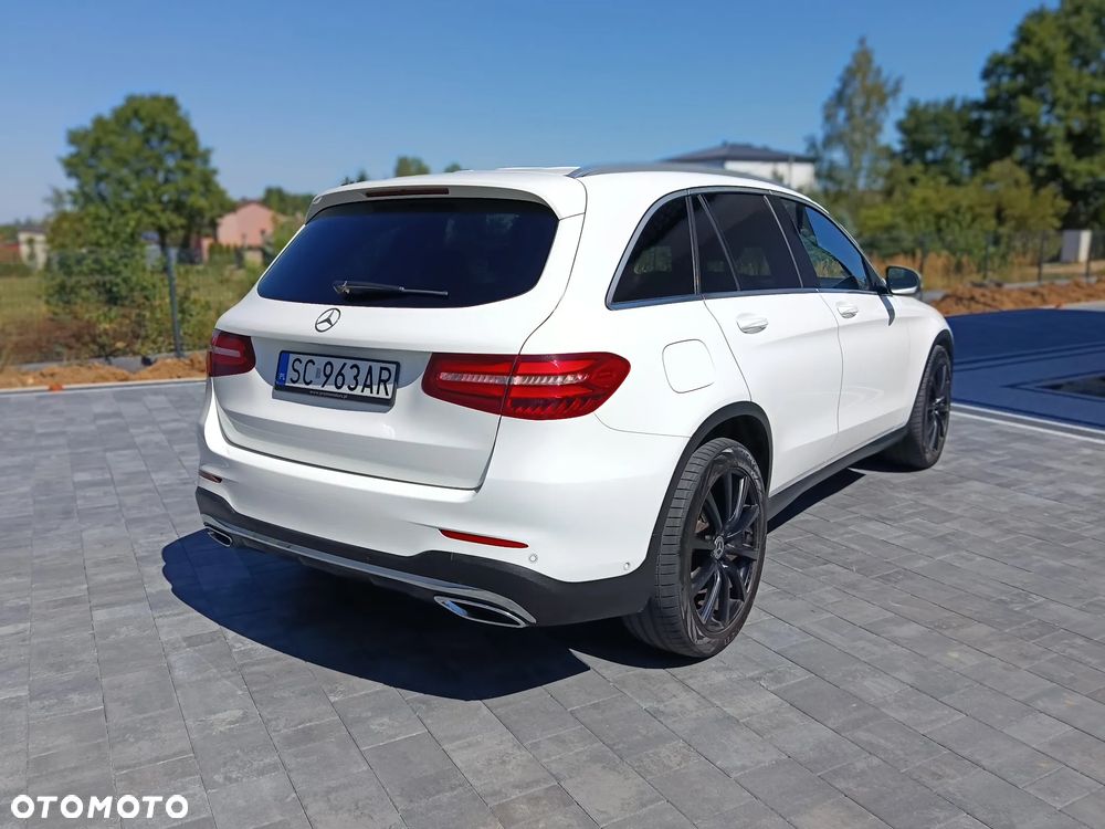 Mercedes-Benz GLC - 16