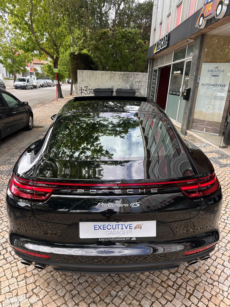 Porsche Panamera 4 S - 37