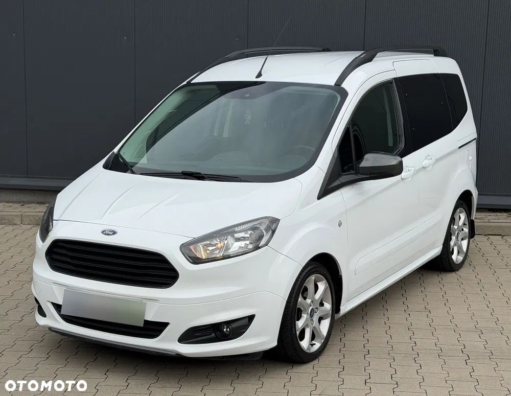 Ford Tourneo Courier 1.0 EcoBoost S&S Titanium - 41