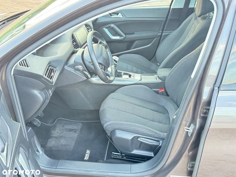 Peugeot 308 BlueHDi 150 Stop & Start Business-Line - 28