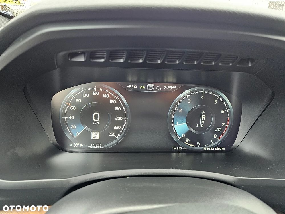 Volvo XC 90 T6 AWD Geartronic Inscription - 11