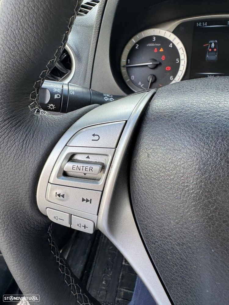 Nissan Navara 2.3 dCi CD 4WD N-Connecta - 6