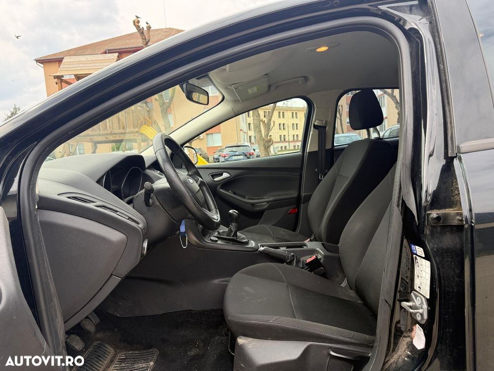 Ford Focus - 5