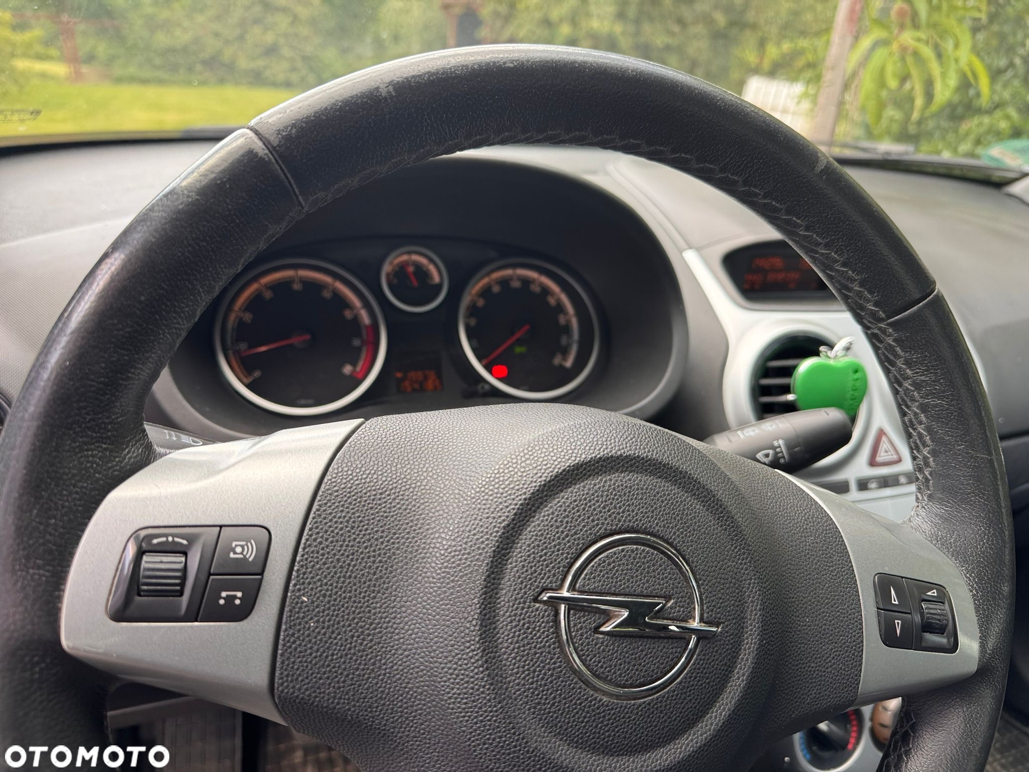 Opel Corsa 1.4 16V Color Edition - 13