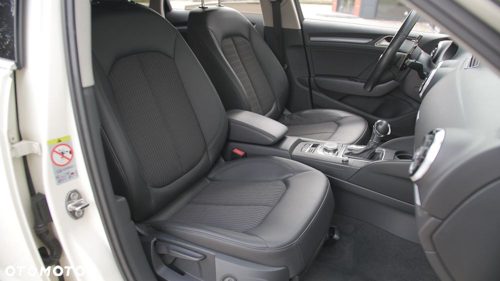 Audi A3 Sportback 2.0 TDI clean diesel Quattro Ambition S tronic - 26