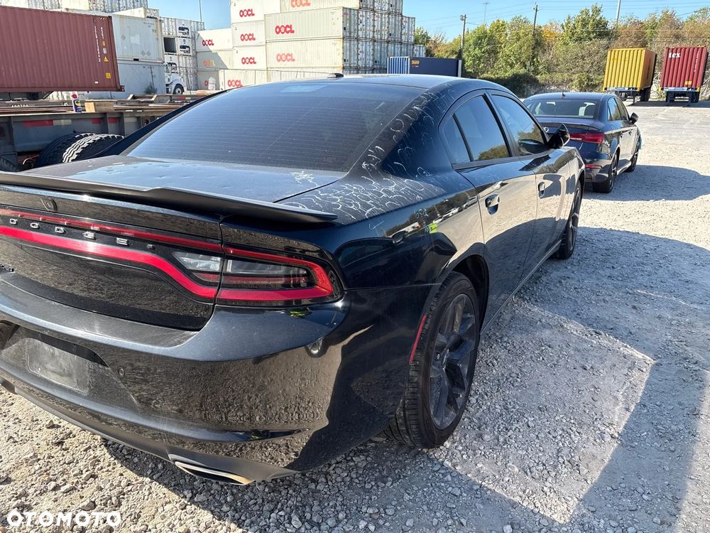 Dodge Charger - 4