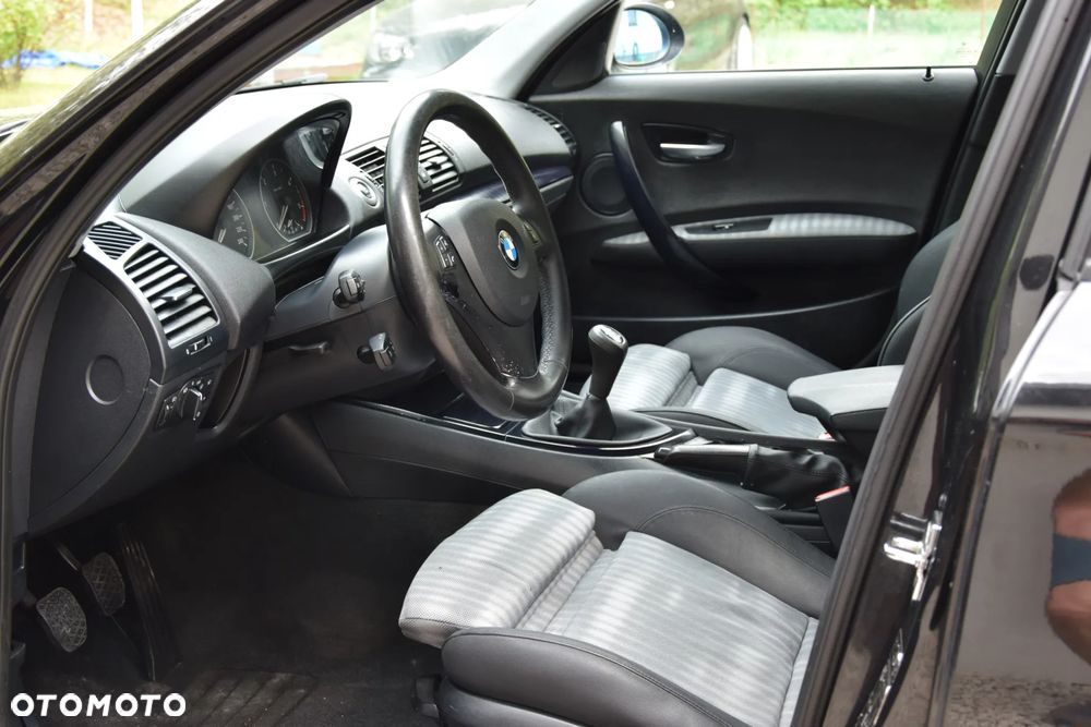 BMW Seria 1 118d - 19