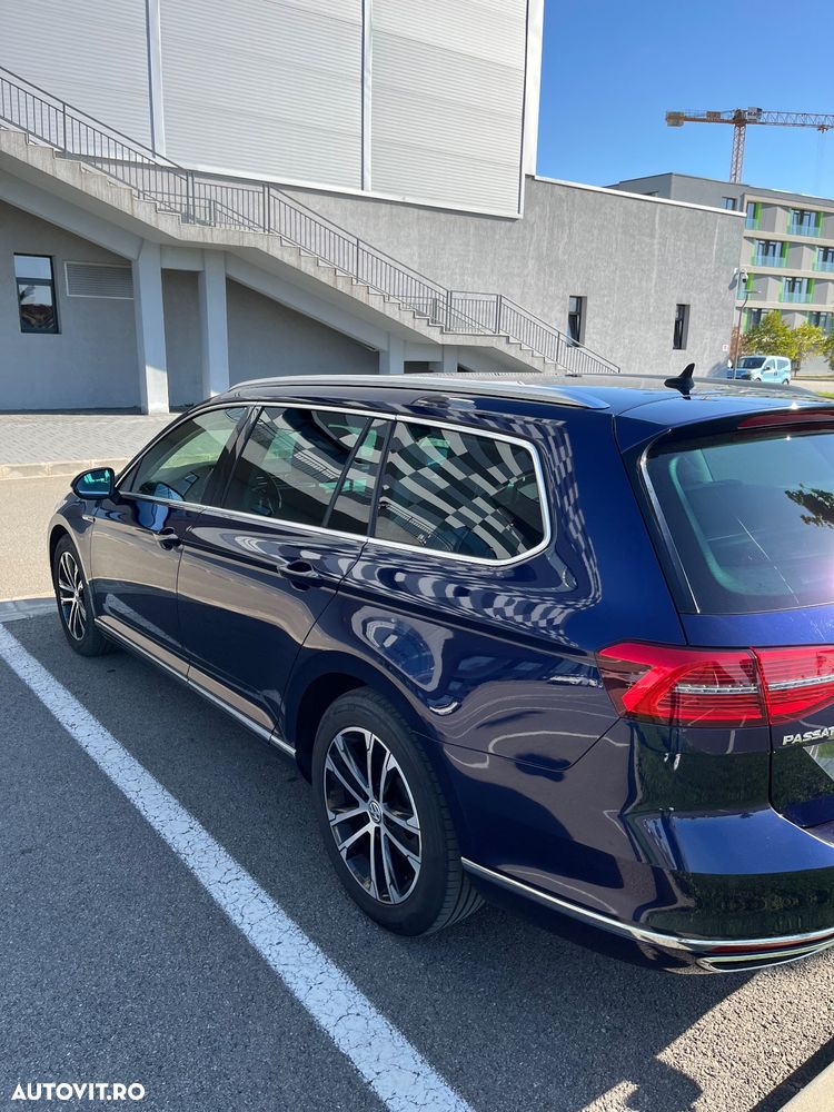 Volkswagen Passat Variant 2.0 TDI DSG 4Motion Highline - 3