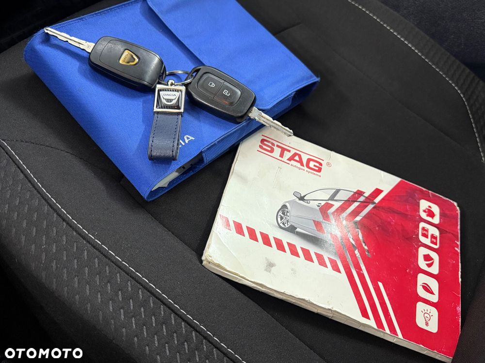 Dacia Sandero SCe 75 Essential - 8