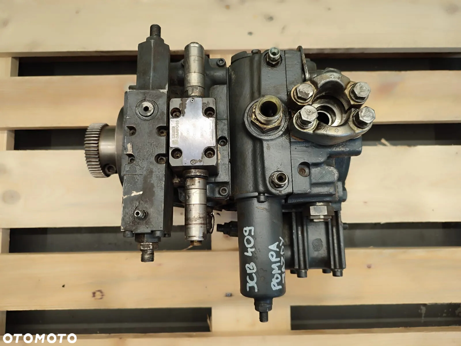 Pompa jazdy 90R055 ZFDNN64 Sauer Danfoss 519361 JCB 409 - 2
