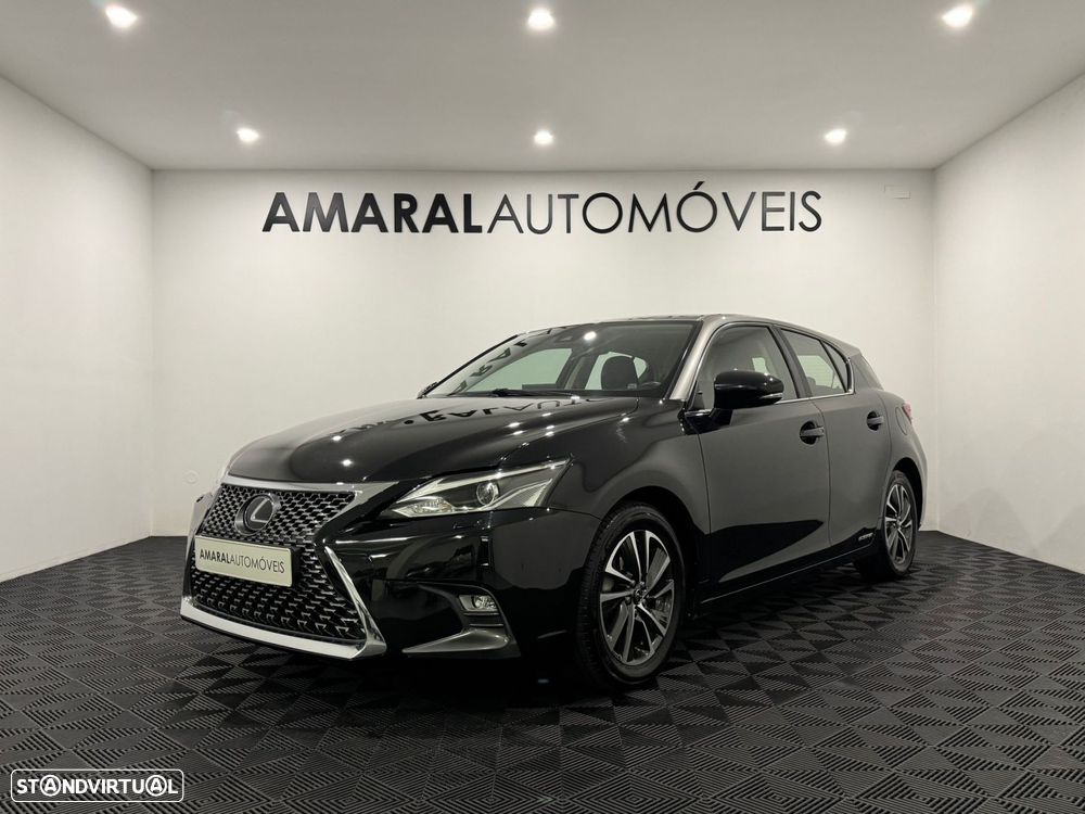 Lexus CT 200h Luxury - 2