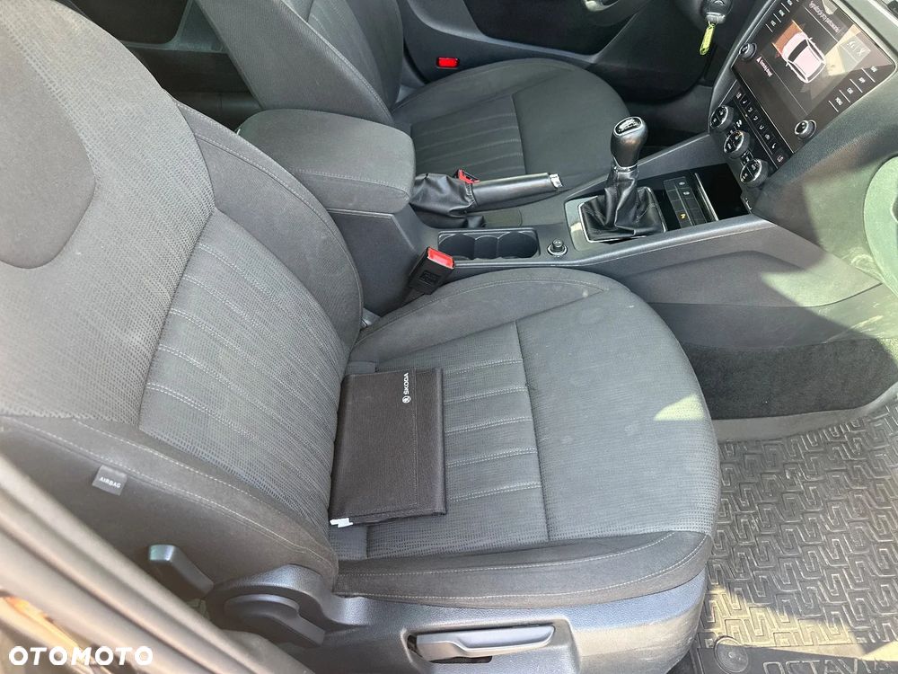 Skoda Octavia 2.0 TDI Style - 26