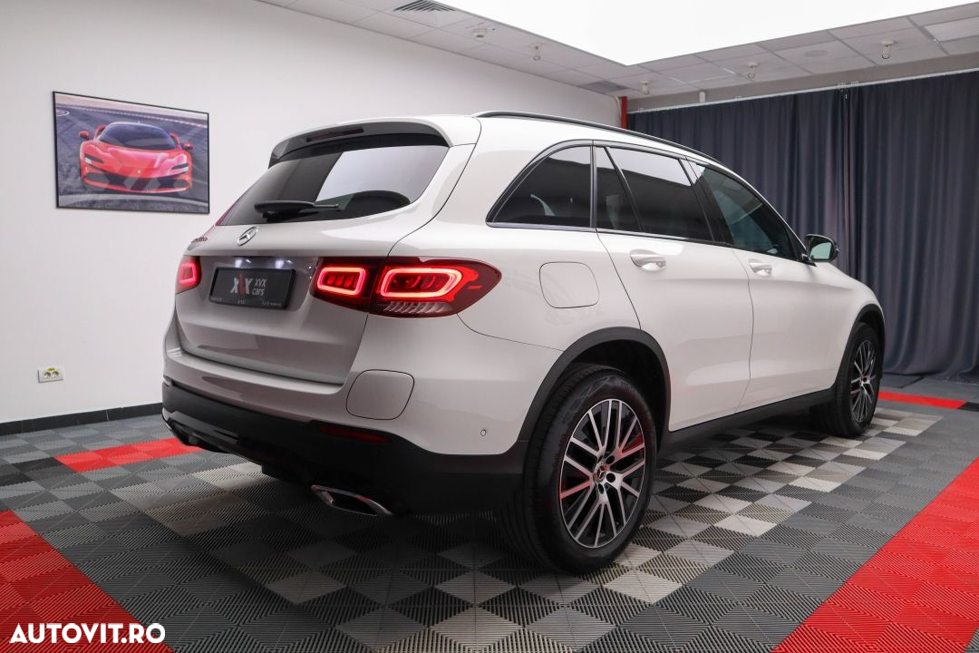 Mercedes-Benz GLC 300 de 4Matic 9G-TRONIC - 18