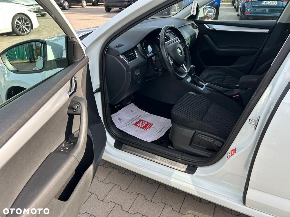 Skoda Octavia 2.0 TDI Elegance DSG - 15