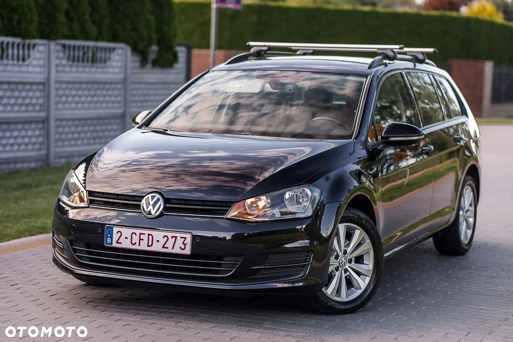 Volkswagen Golf - 2