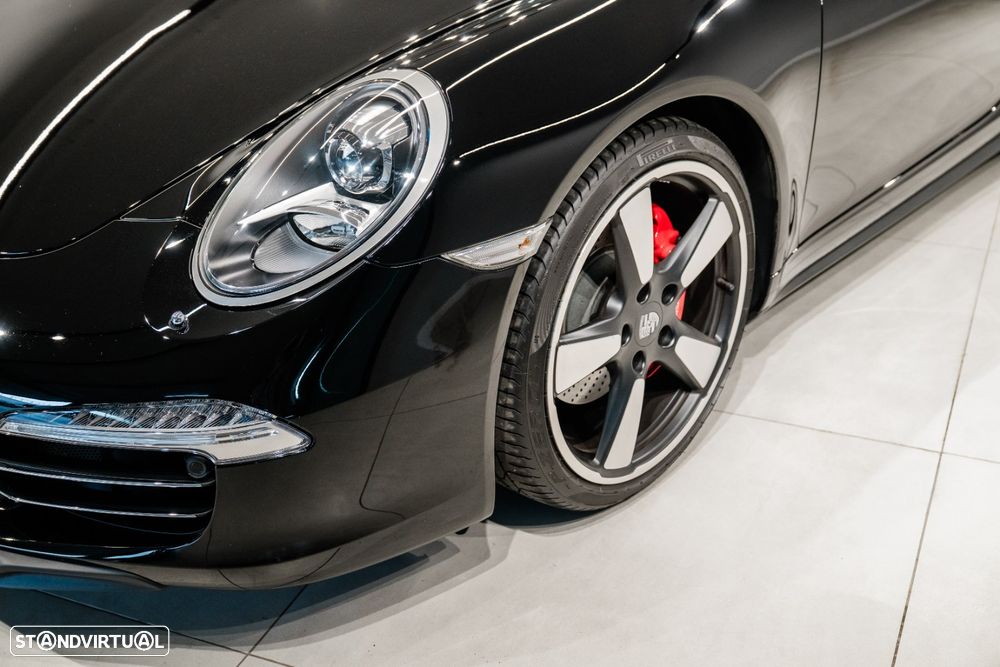 Porsche 911 (991) Carrera S 50 Anos - 18