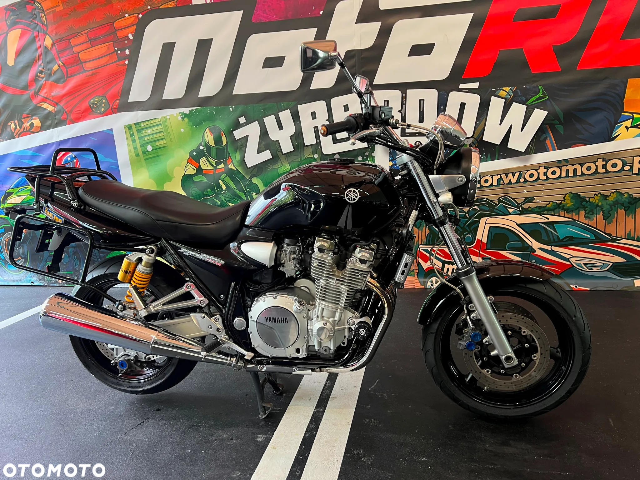 Yamaha XJR - 5