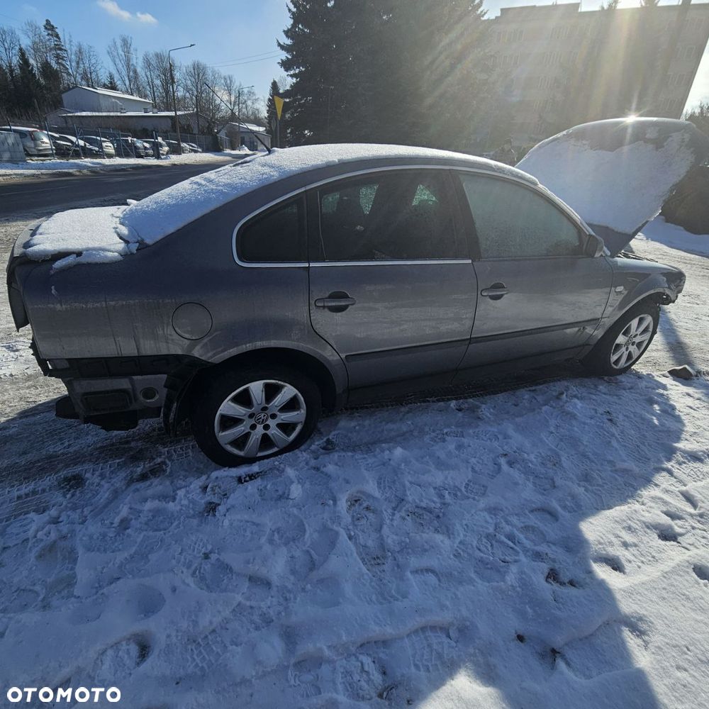 VOLKSWAGEN PASSAT B5 FL (2002) SEDAN 1,8 B 110 kW / 150 KM - 6