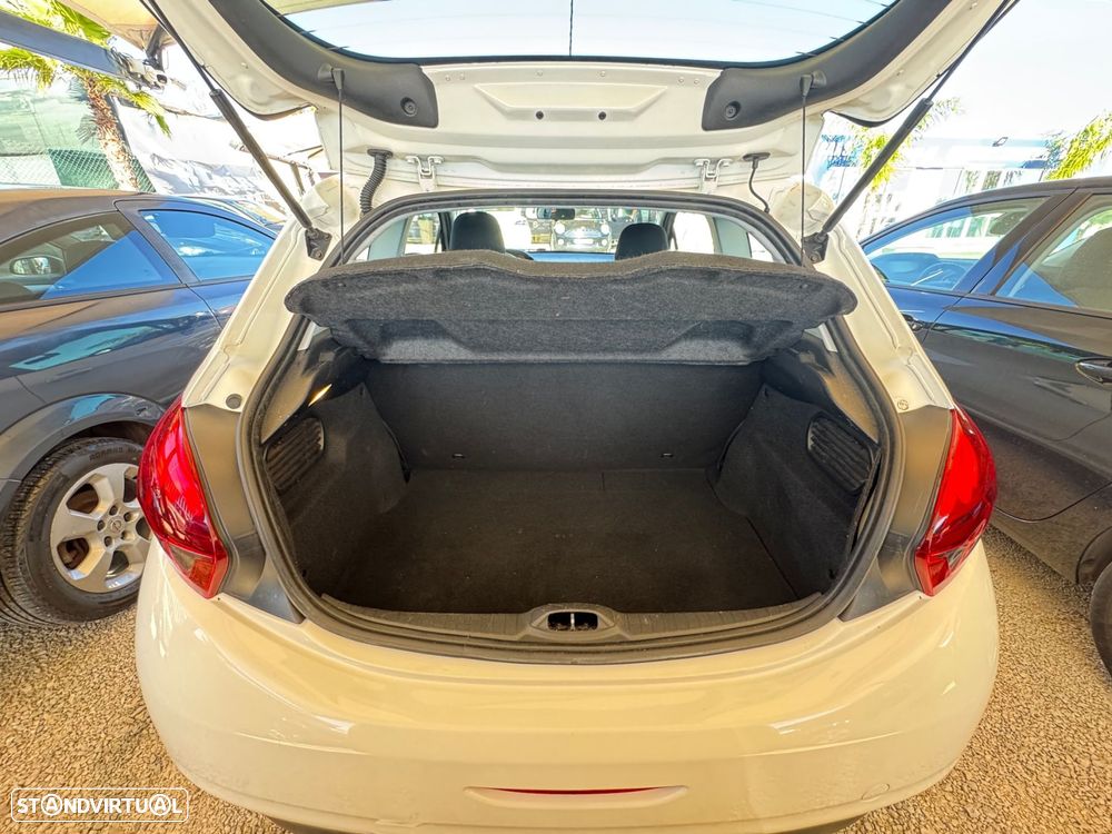 Peugeot 208 PureTech 68 Like - 24