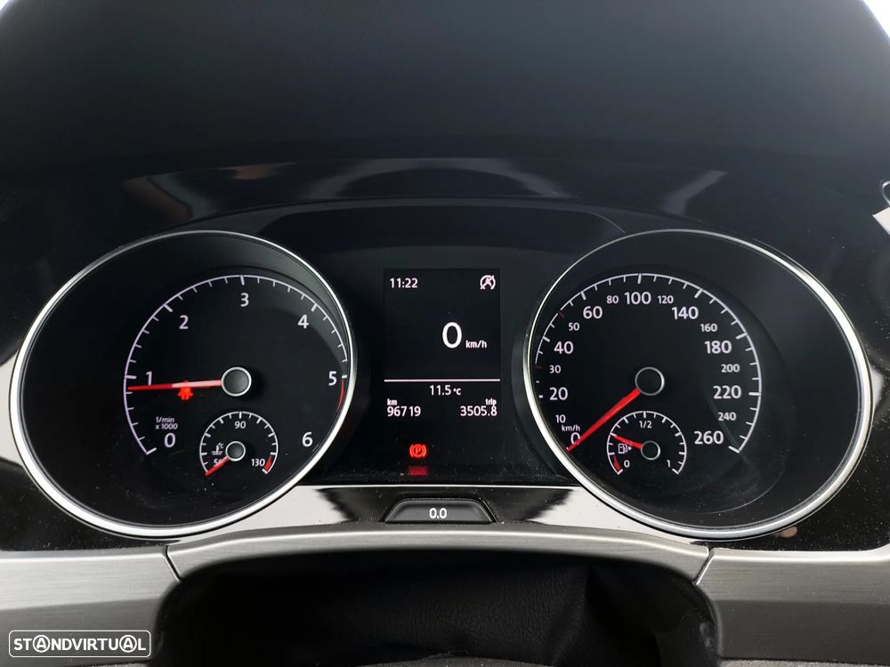 VW Touran 2.0 TDI Confortline - 14