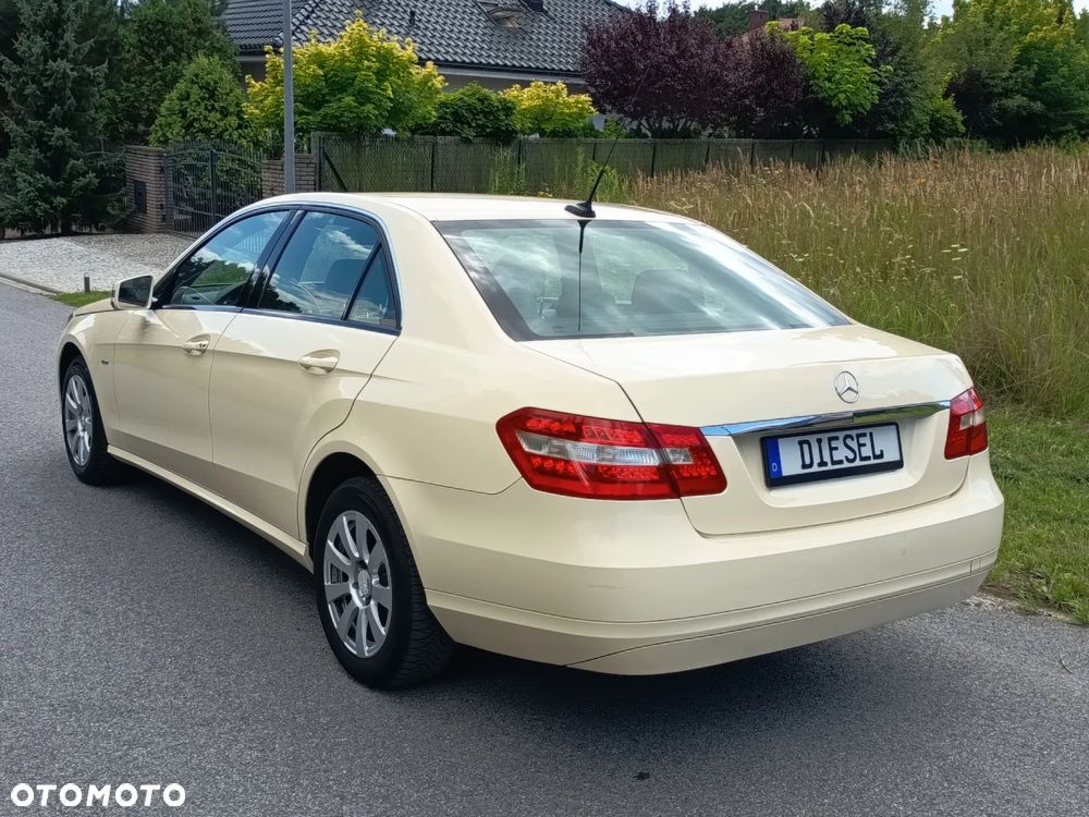 Mercedes-Benz Klasa E - 2