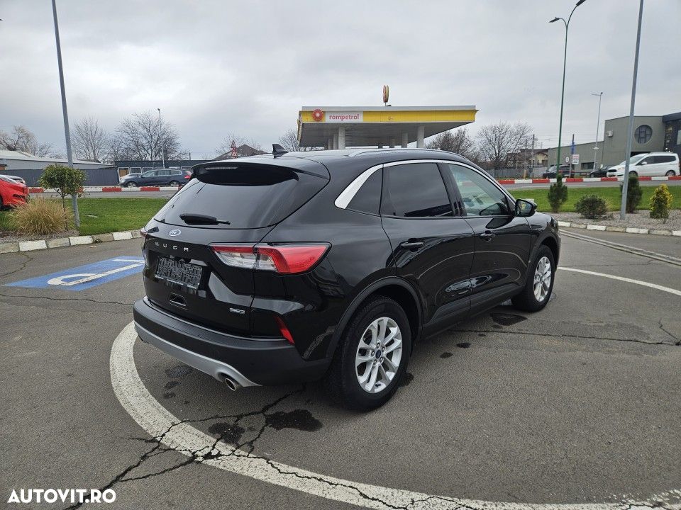 Ford Kuga - 5
