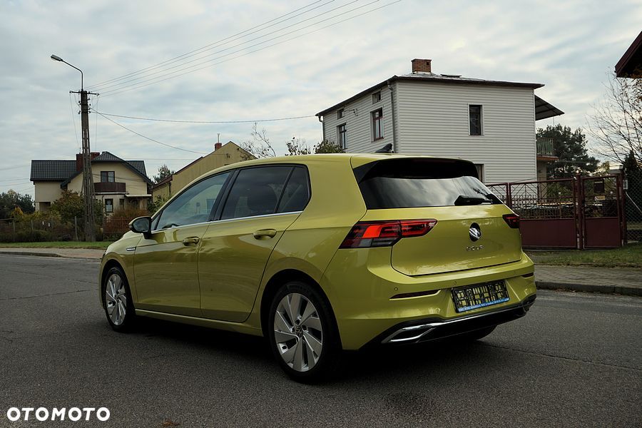 Volkswagen Golf - 12