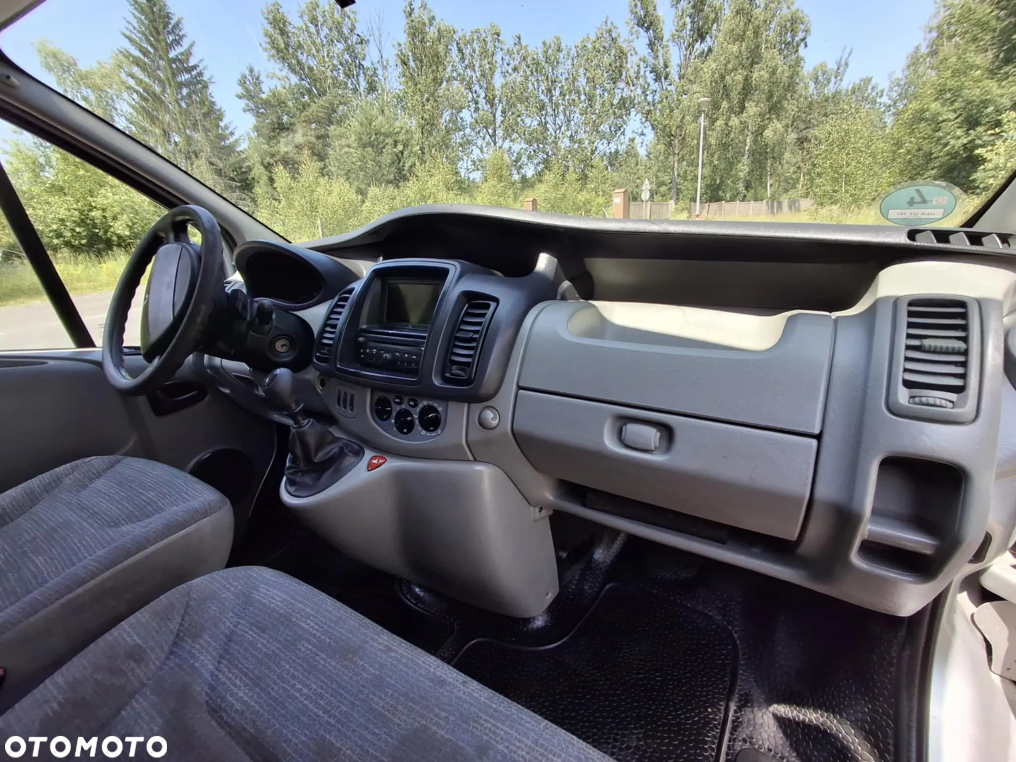Renault TRAFIC - 12