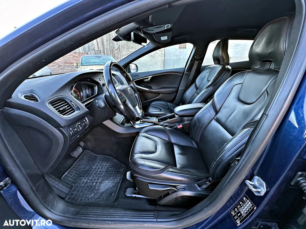 Volvo V40 Cross Country D3 Geartronic Ocean Race - 5