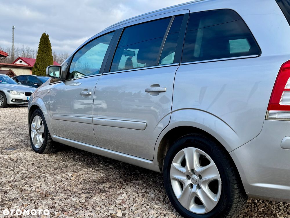 Opel Zafira - 19