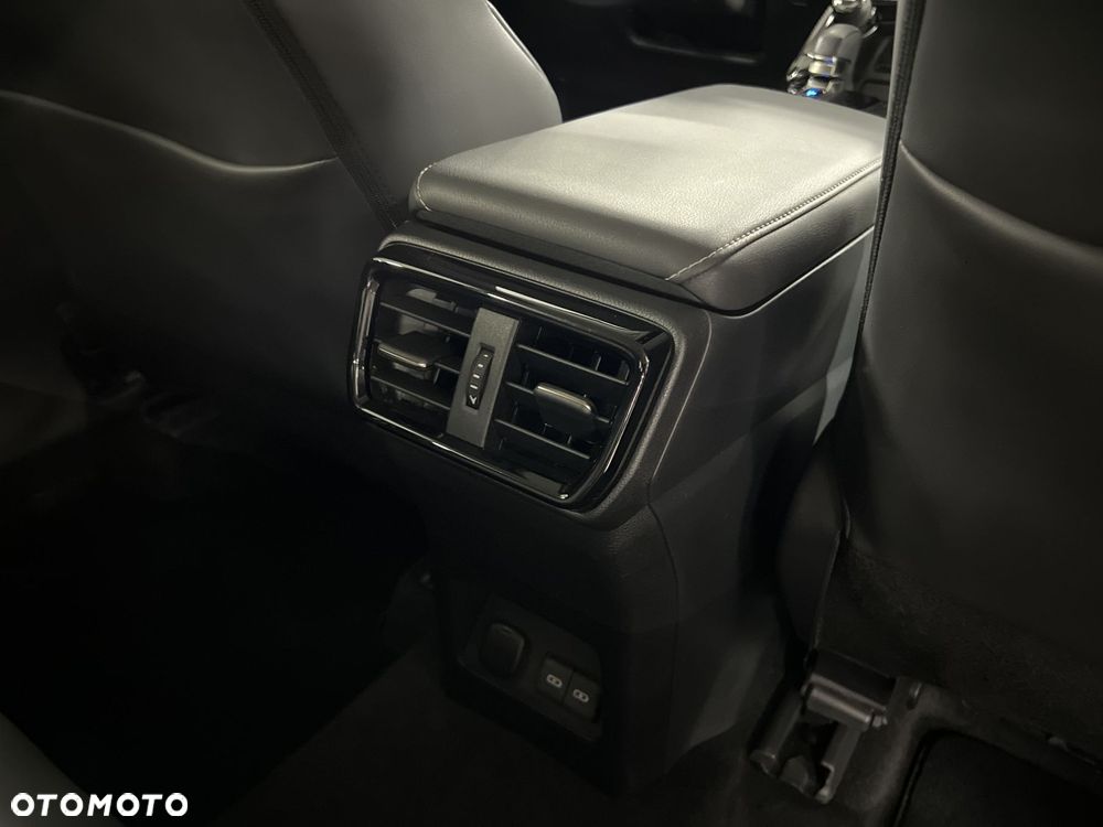 Lexus NX 350h Business AWD - 14