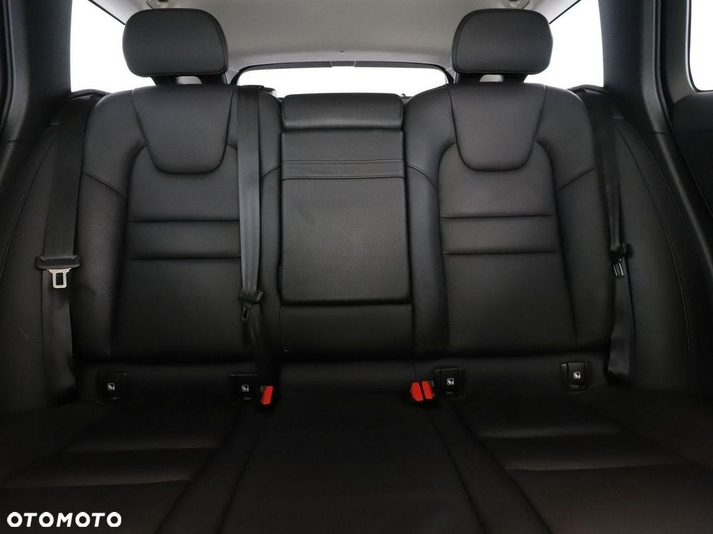 Volvo V60 D3 Momentum - 19
