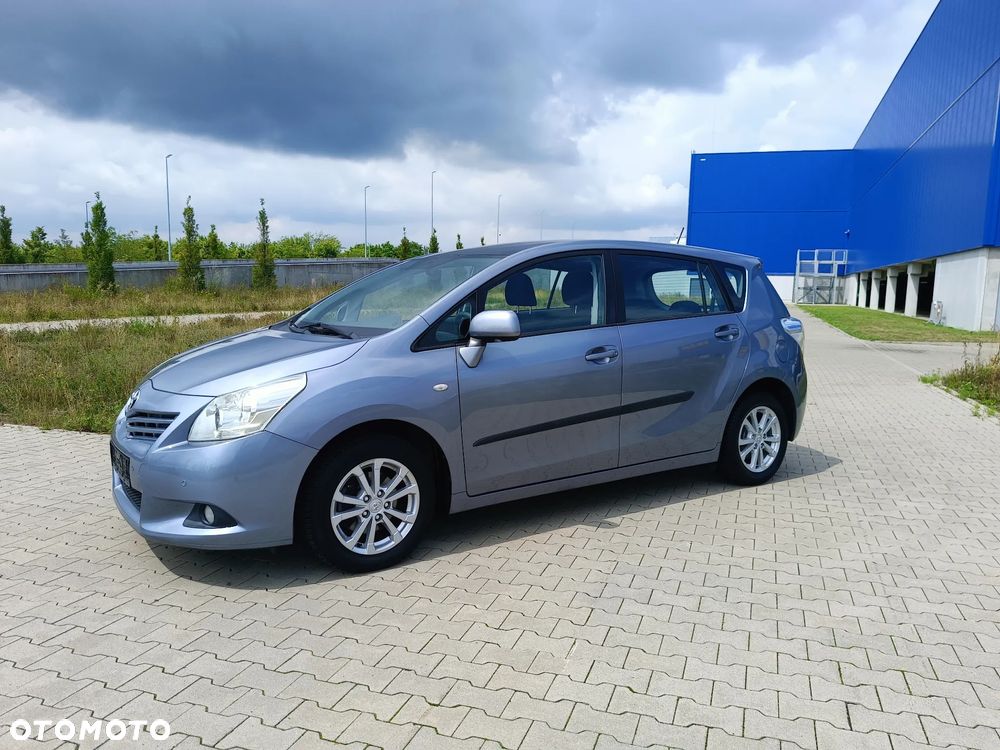 Toyota Verso 1.8 Sol EU5 - 3