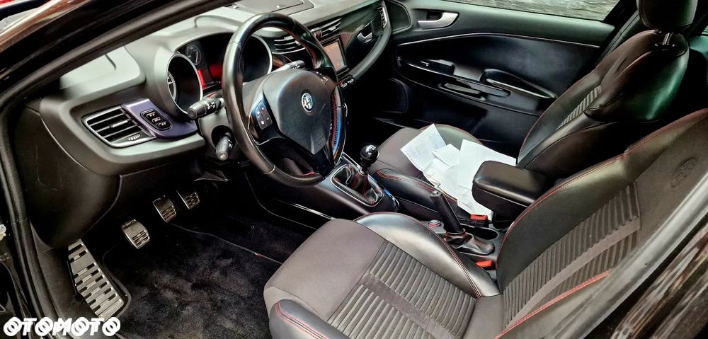 Alfa Romeo Giulietta 1.8 TBi 16V Quadrifoglio Verde - 16