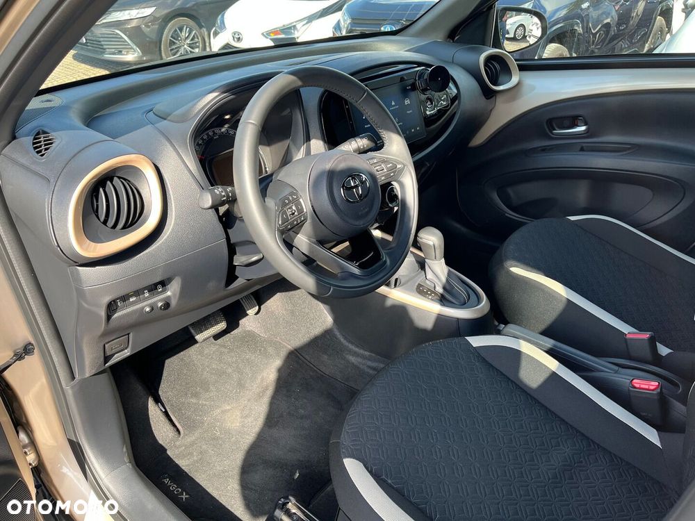 Toyota Aygo X 1.0 VVT-i Style CVT - 3