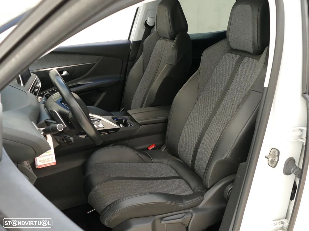 Peugeot 3008 - 23