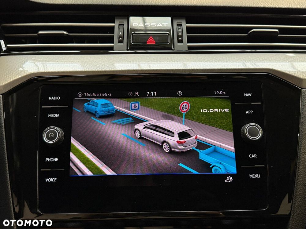 Volkswagen Passat 2.0 TDI EVO Business DSG - 37