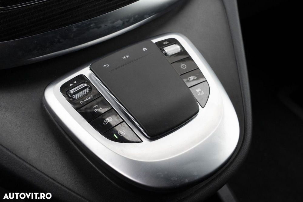 Mercedes-Benz V - 25