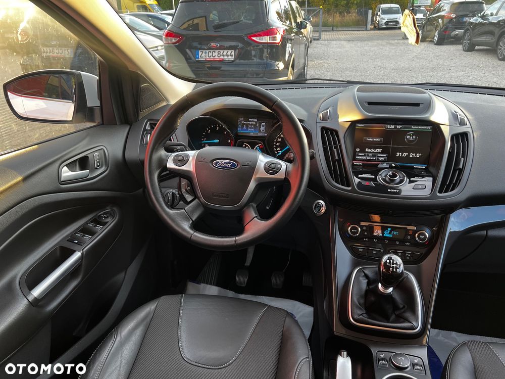 Ford Kuga - 33